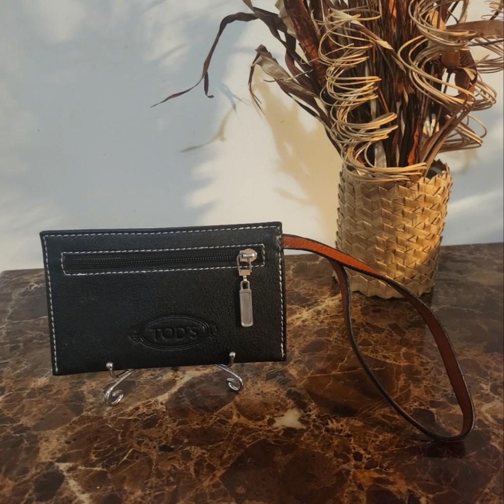 Tod's Black  Wristlet Classic Design GUC